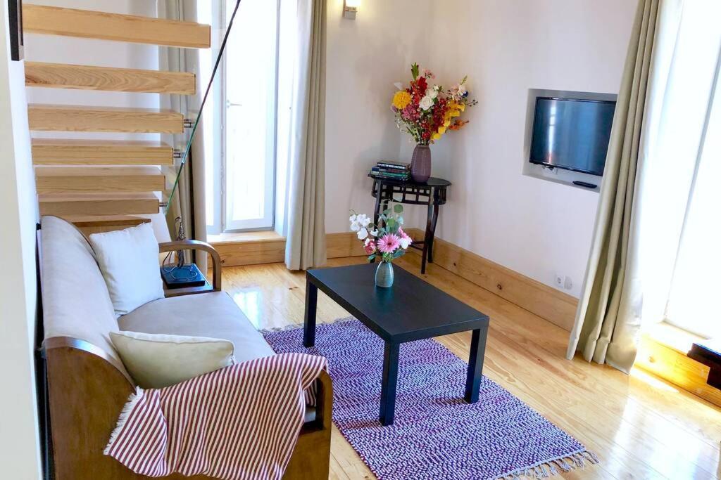 32 Top - Center Of Lisbon Duplex Apartment, Barrio Alto Zewnętrze zdjęcie