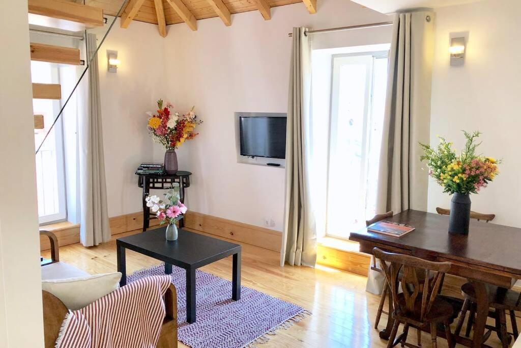 32 Top - Center Of Lisbon Duplex Apartment, Barrio Alto Zewnętrze zdjęcie