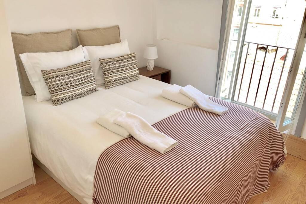 32 Top - Center Of Lisbon Duplex Apartment, Barrio Alto Zewnętrze zdjęcie